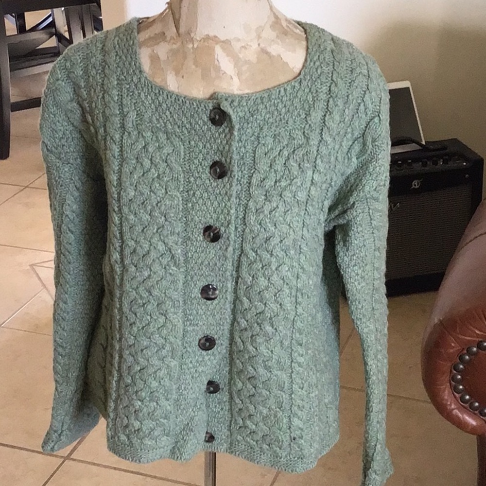 Sweater  vintage green 100% Merino wool size L
